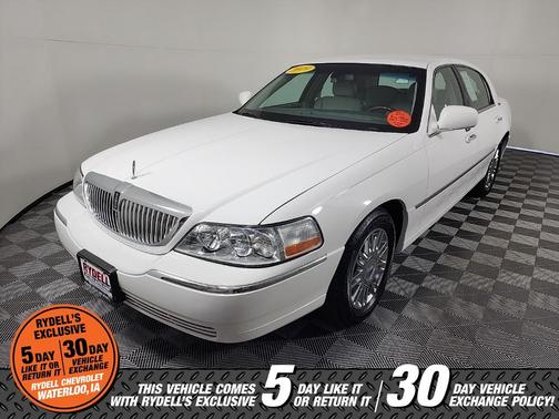 2009 Lincoln Town Car Signature Limited