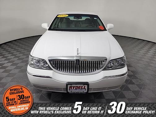 2009 Lincoln Town Car Signature Limited