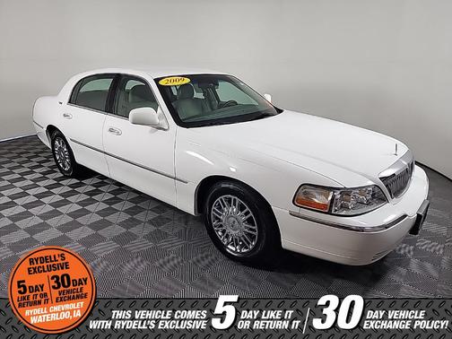 2009 Lincoln Town Car Signature Limited