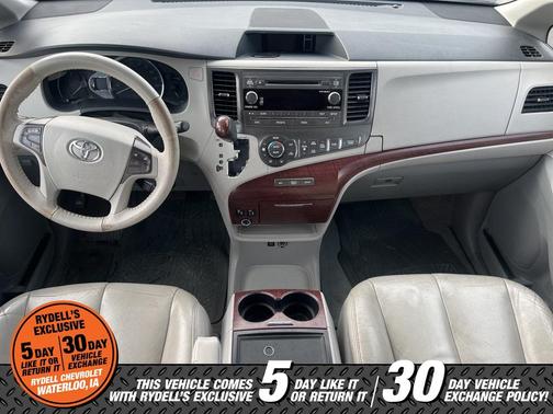 2014 Toyota Sienna XLE