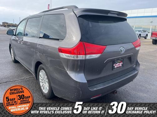 2014 Toyota Sienna XLE
