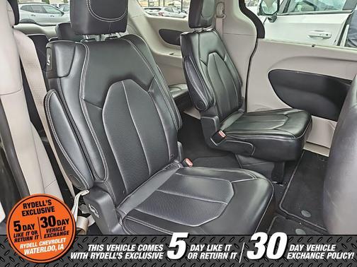 Diamond Black 2024 Chrysler Pacifica Touring-L