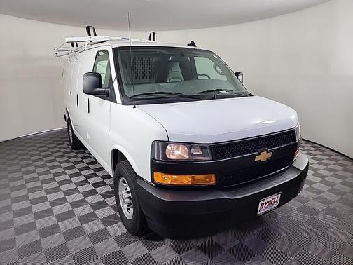 Summit White 2025 Chevrolet Express 3500 Work Van