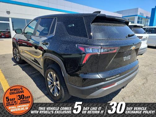 Mosaic Black Metallic 2026 Chevrolet Equinox LT
