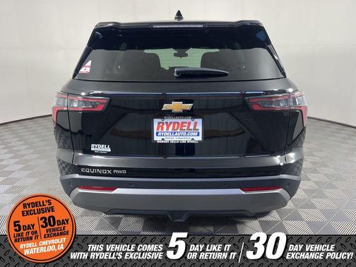 Mosaic Black Metallic 2026 Chevrolet Equinox LT
