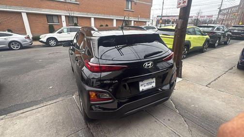 2021 Hyundai KONA SEL