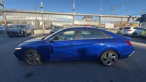 2024 Hyundai ELANTRA SEL