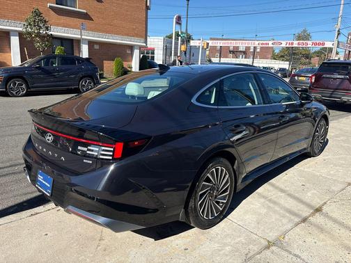 2024 Hyundai SONATA Hybrid SE