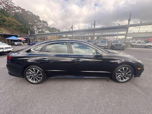 2023 Hyundai SONATA Limited