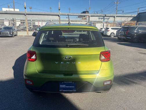 2024 Hyundai VENUE SEL