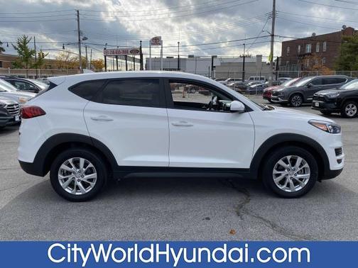 2019 Hyundai TUCSON SE