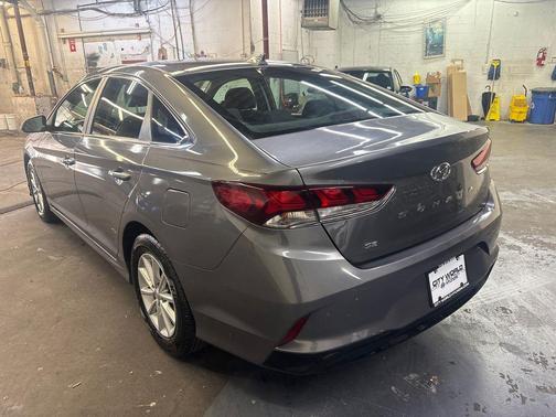 2019 Hyundai SONATA SE