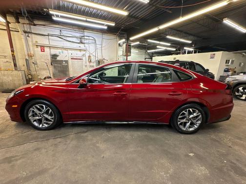 2023 Hyundai SONATA SEL