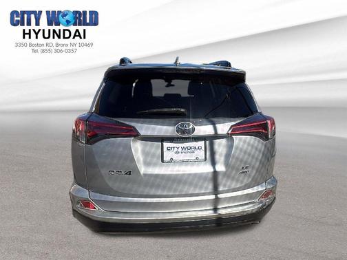 Silver Sky Metallic 2018 Toyota RAV4 LE