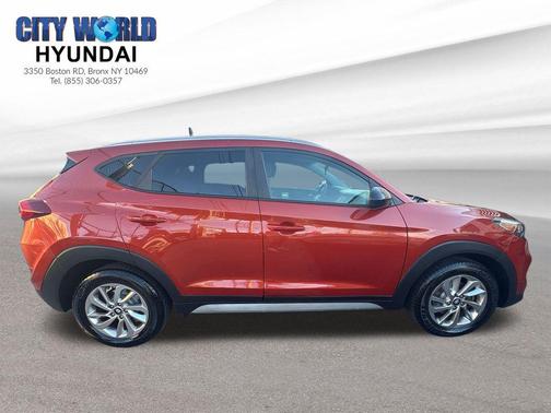 2017 Hyundai TUCSON SE