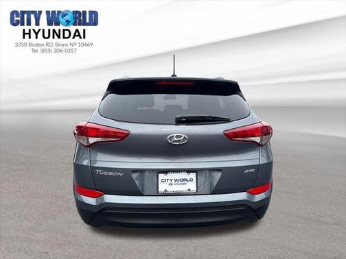 2016 Hyundai TUCSON SE