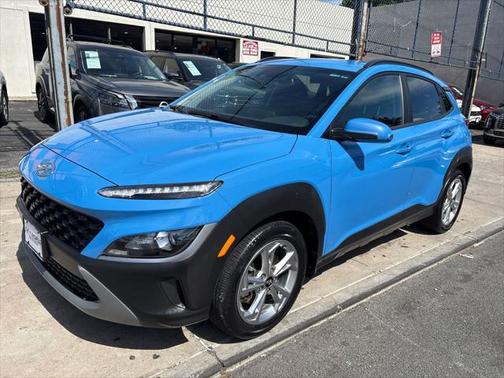 2022 Hyundai KONA SEL