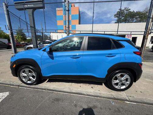 2022 Hyundai KONA SEL
