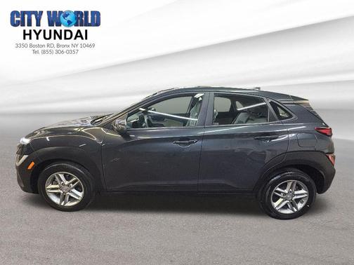 2022 Hyundai KONA SE