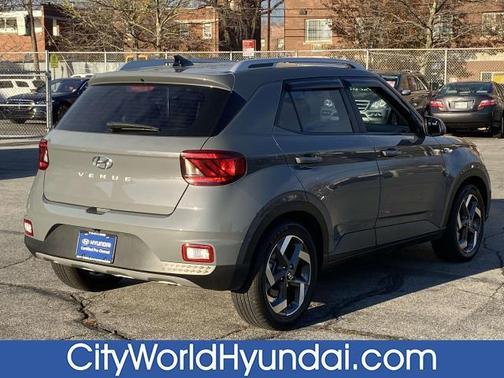 2021 Hyundai VENUE SEL