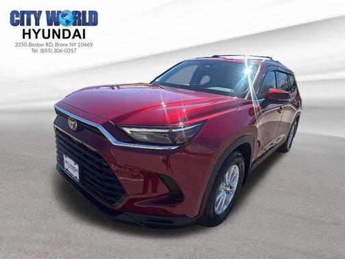 Pearl 2024 Toyota Grand Highlander XLE