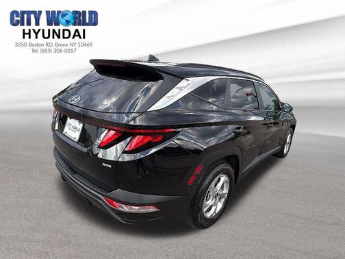 Black Pearl 2024 Hyundai TUCSON SEL