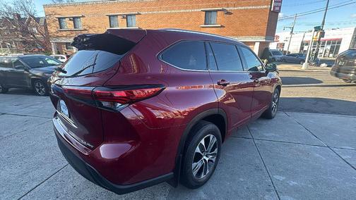 2021 Toyota Highlander XLE