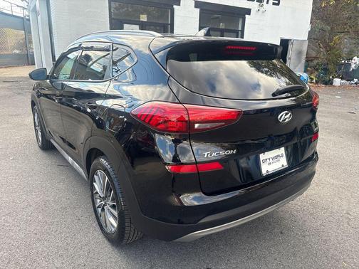 2019 Hyundai TUCSON SE