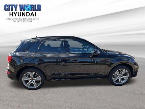 Black 2025 Audi Q5 45 S line Premium