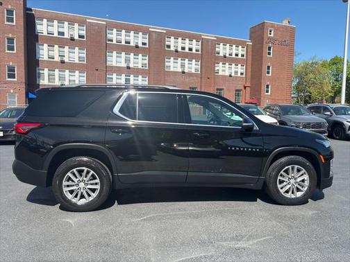2022 Chevrolet Traverse LT