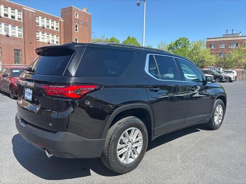 2022 Chevrolet Traverse LT