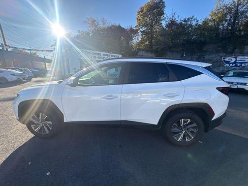 2024 Hyundai TUCSON Hybrid Blue
