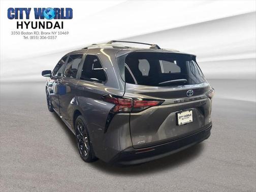 2021 Toyota Sienna XLE 7 Passenger
