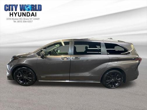 2021 Toyota Sienna XLE 7 Passenger