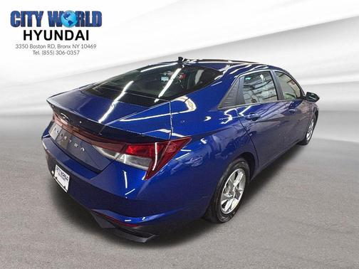 2023 Hyundai ELANTRA SE