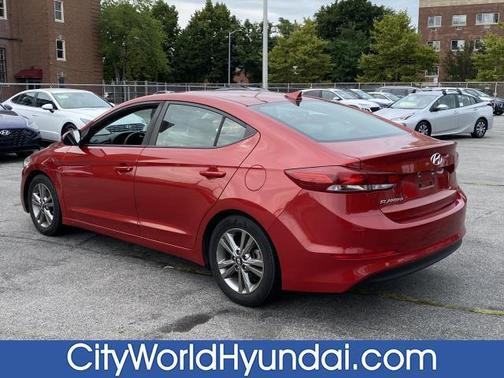 2018 Hyundai ELANTRA SEL