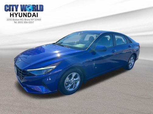 2022 Hyundai ELANTRA SE