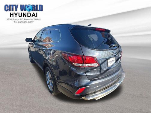 2017 Hyundai SANTA FE SE