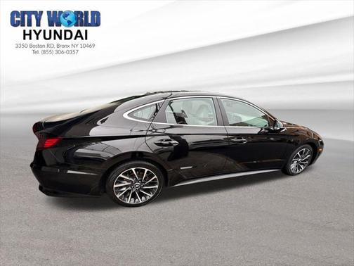 2022 Hyundai SONATA Limited