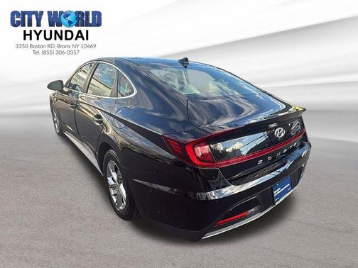 2022 Hyundai SONATA SE