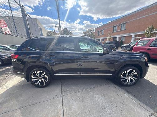 2022 Volkswagen Atlas 3.6L SEL