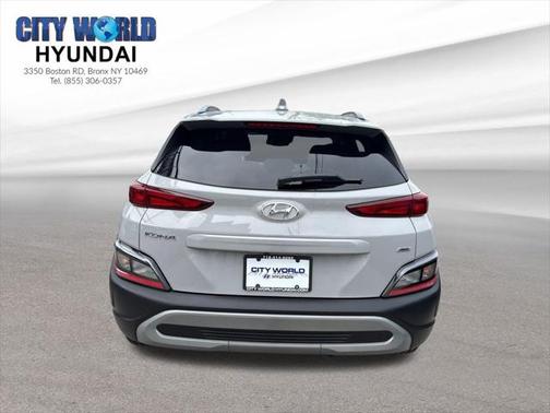 2022 Hyundai KONA SEL