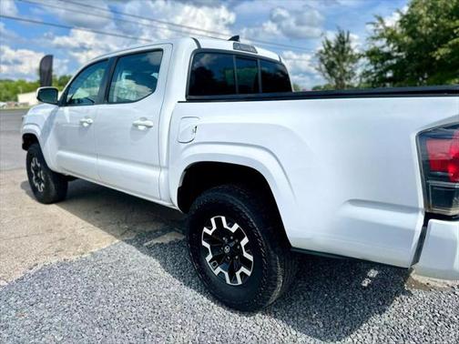 2018 Toyota Tacoma SR