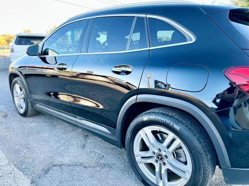 2021 Mercedes-Benz GLA 250 Base 4MATIC