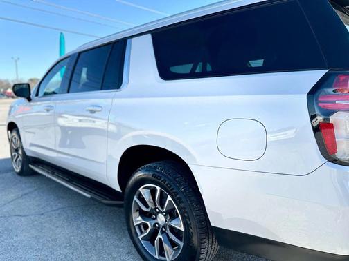 2021 Chevrolet Suburban LT