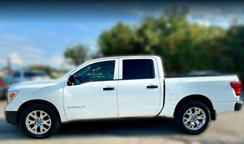 2017 Nissan Titan S