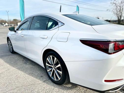 2020 Lexus ES 350 Base