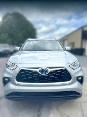 2021 Toyota Highlander Hybrid XLE