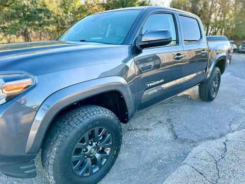 2020 Toyota Tacoma SR5