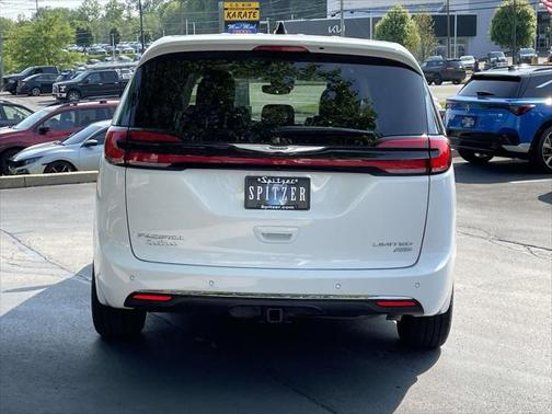 2024 Chrysler Pacifica Limited